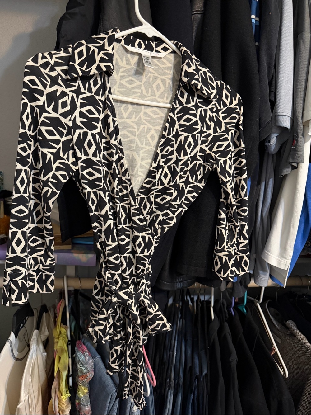 Diane von furstenberg wrap top size 2
